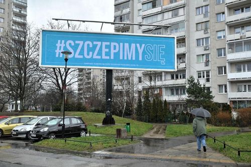 Posłowie KO: do szkół nie trafiła ani jedna ulotka zachęcająca do szczepień Posłowie KO: do szkół nie trafiła ani jedna ulotka zachęcająca do szczepień