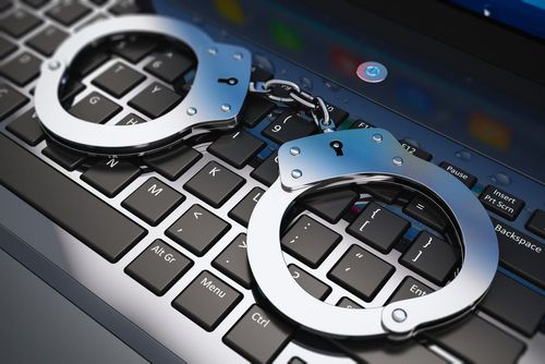 Andrzej Duda podpisał ustawę o powołaniu Centralnego Biura Zwalczania Cyberprzestępczości Andrzej Duda podpisał ustawę o powołaniu Centralnego Biura Zwalczania Cyberprzestępczości