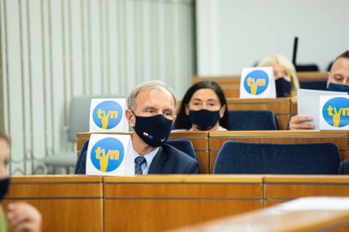 Senat odrzucił „lex TVN”. Ustawa wraca do Sejmu Senat odrzucił „lex TVN”. Ustawa wraca do Sejmu